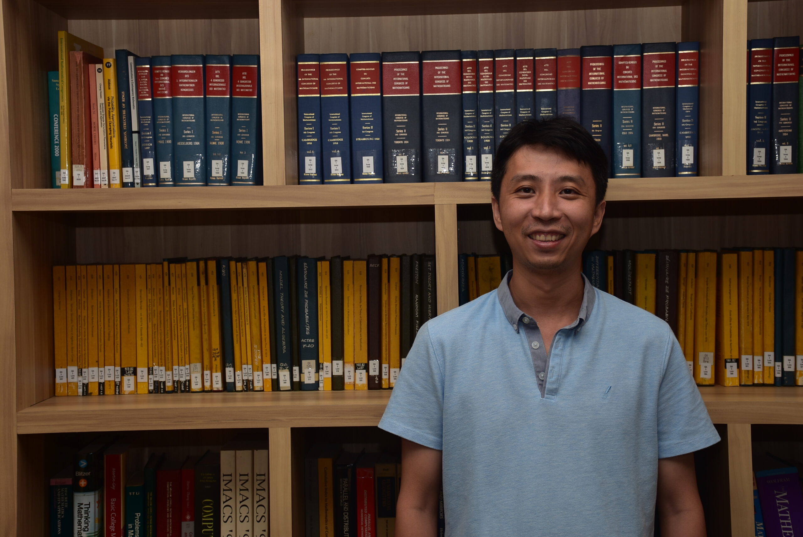 Congratulations to Professor Sun Rongfeng